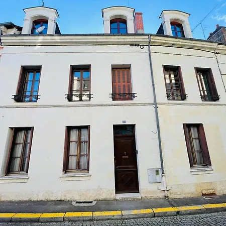Ferienwohnung Les Remparts, 5Min Du Zooparc Saint-Aignan  Exterior foto